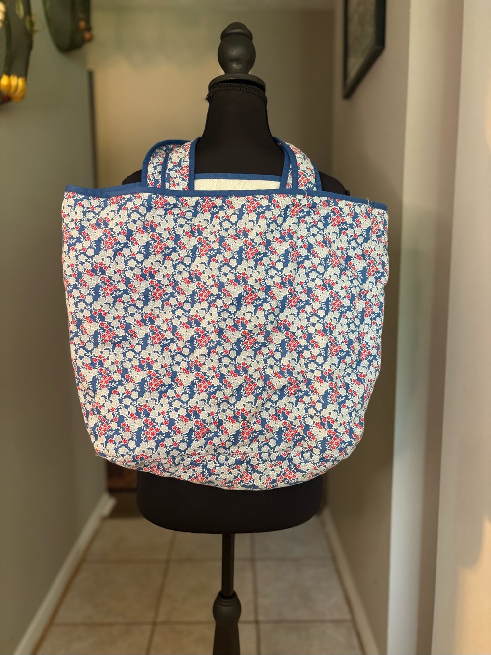 Better Homes And Gardens Blue Floral Quilted Tote Bag
